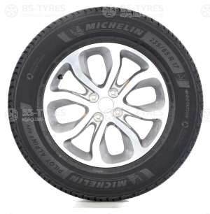 Michelin Pilot Alpin 5 225/45 R19 96V